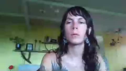 pixiecatfairy online show from April 2026 11:17:01 PM