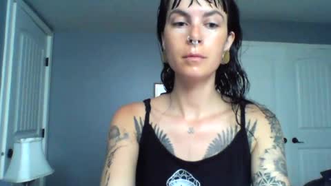 pixiecatfairy online show from June 2026 04:46:01 PM