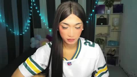 pixiedoll_ online show from July 2026 10:39:01 AM
