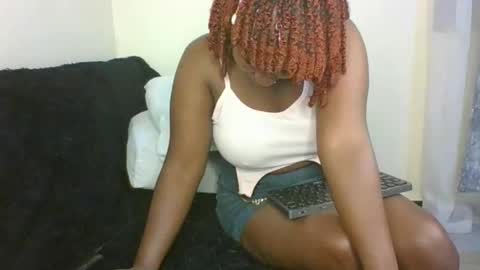 Snapshot of pixietease1 chatting on September 2025 07:24:02 PM pixietease1 online show from September 2025 07:24:02 PM