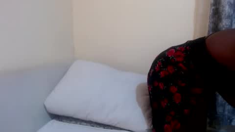 Snapshot of pixietease1 chatting on September 2025 08:47:02 PM pixietease1 online show from September 2025 08:47:02 PM