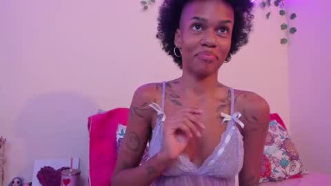 Venus  Vee  Cutie online show from October 2025 12:06:02 PM