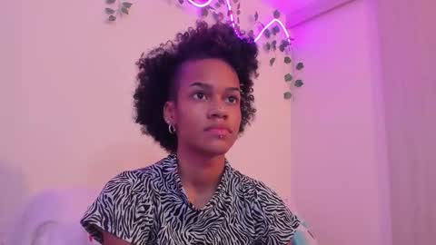 Venus  Vee  Cutie online show from November 2025 12:15:01 PM