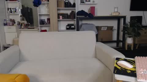 plasticgirll online show from December 2024 04:54:01 PM