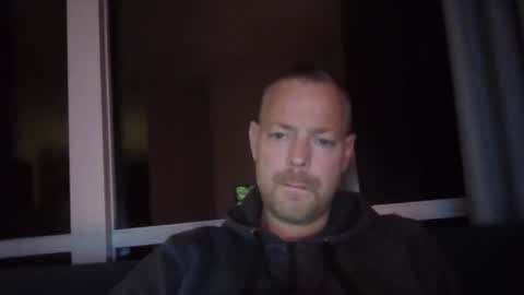 Snapshot of platugle chatting on November 2025 09:48:01 PM platugle online show from November 2025 09:48:01 PM