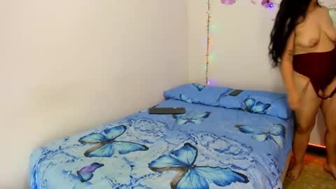 Amanda and Angelica online show from January 2025 04:08:01 AM