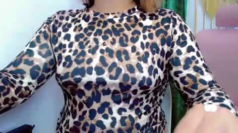 play_wiith_me online show from October 2025 01:44:01 PM