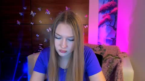 Sophie online show from January 2025 04:04:01 AM