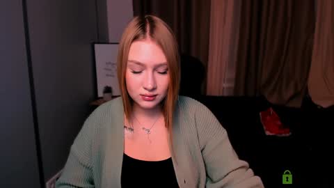 Sophie online show from January 2025 08:59:02 PM