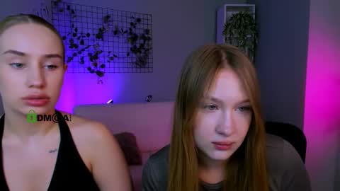 Sophie online show from September 2025 07:39:01 PM