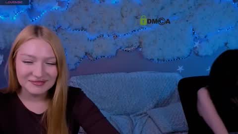 Sophie online show from March 2026 08:57:01 PM