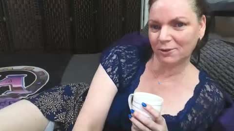 playfulcurvymilf online show from September 2025 12:00:02 AM