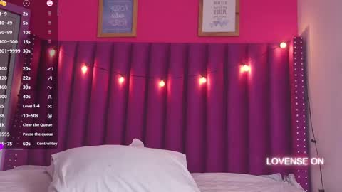 Scarlett  online show from March 2025 07:38:01 PM