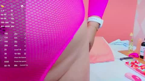 Scarlett  online show from September 2025 12:59:02 PM