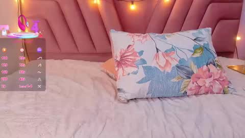 Scarlett  online show from November 2025 12:40:02 PM