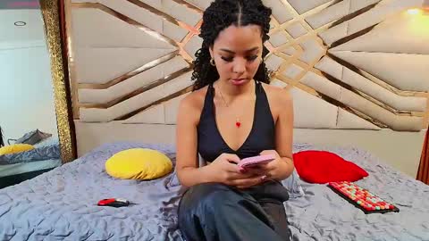 SAMARA  online show from February 2025 07:32:02 PM