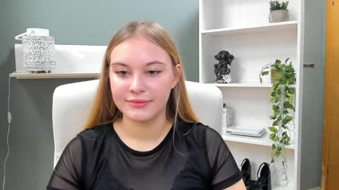 Snapshot of playgirl_valeria chatting on December 2024 07:39:01 AM Valeria online show from December 2024 07:39:01 AM