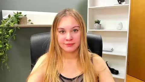 Snapshot of playgirl_valeria chatting on January 2025 06:05:01 PM Valeria online show from January 2025 06:05:01 PM