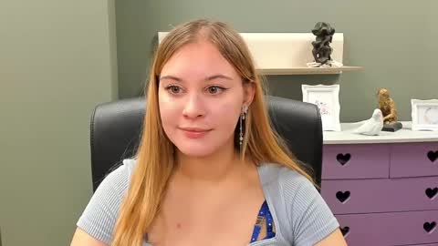 Snapshot of playgirl_valeria chatting on February 2025 11:32:01 AM Valeria online show from February 2025 11:32:01 AM