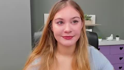 Snapshot of playgirl_valeria chatting on February 2025 07:49:01 AM Valeria online show from February 2025 07:49:01 AM