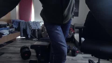 Hello ask me  . Im glad  to see you here in my room. Welcome PVT is open online show from December 2025 10:24:02 AM