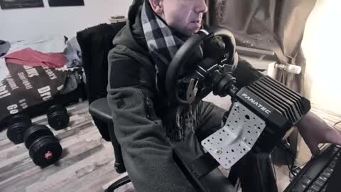 Hello ask me  . Im glad  to see you here in my room. Welcome PVT is open online show from January 2026 06:22:02 PM