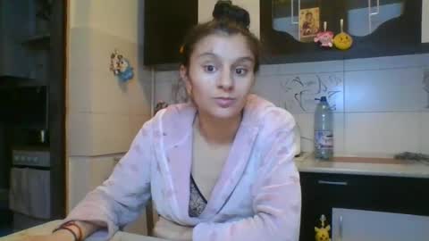 pleas3s_sweet online show from March 2025 09:32:02 PM
