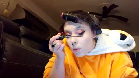 pleasantdinosaurus7537 online show from January 2026 01:31:02 AM