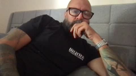 PleaseSitOnMyCock online show from November 2025 06:31:02 PM