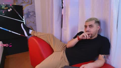 JUAN AND JULI online show from October 2025 09:15:01 PM