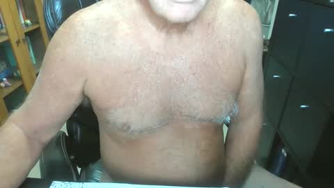 pleeeezeher online show from December 2025 05:42:02 PM