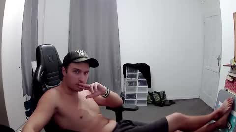 Snapshot of plkrisztian chatting on September 2025 04:01:02 PM plkrisztian online show from September 2025 04:01:02 PM