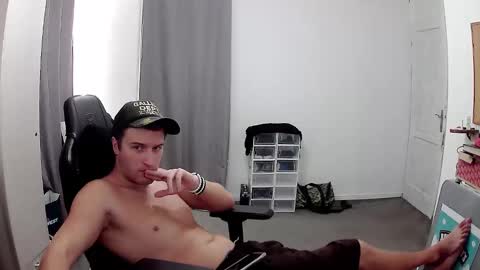 Snapshot of plkrisztian chatting on September 2025 07:30:02 PM plkrisztian online show from September 2025 07:30:02 PM