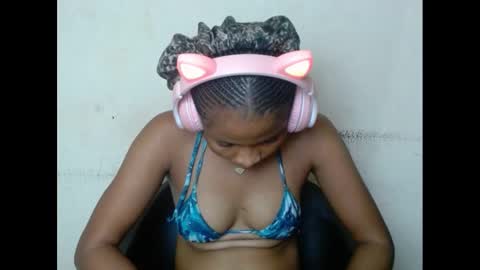 plumnjuicyx online show from February 2025 01:44:01 PM