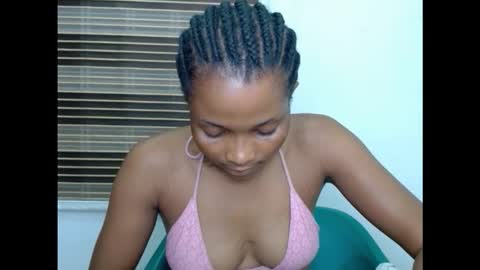 plumnjuicyx online show from December 2025 07:01:02 PM