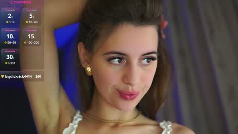 Snapshot of plump_bums chatting on June 2026 03:24:02 AM Ari online show from June 2026 03:24:02 AM