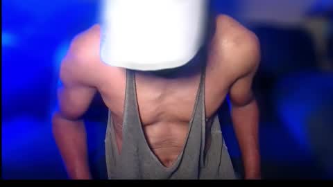 StraightPlush online show from November 2025 08:47:02 AM