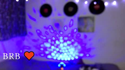   online show from December 2024 02:01:02 AM