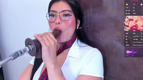 pocahontas_lantina online show from September 2025 03:52:01 AM