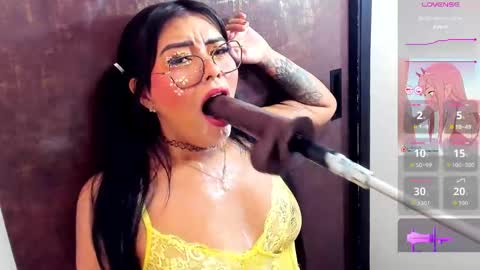 pocahontas_lantina online show from September 2025 04:06:02 AM