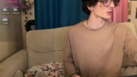 Cute Sofia and Handsome Richy online show from December 2025 02:05:02 AM