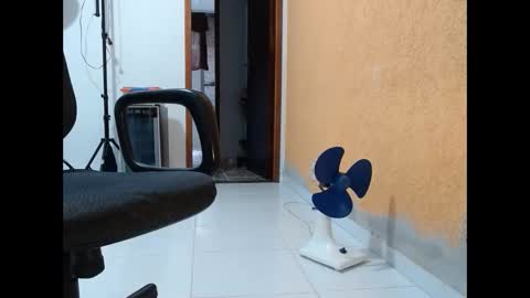 Snapshot of podolatra3 chatting on November 2025 03:56:01 PM podolatra3 online show from November 2025 03:56:01 PM