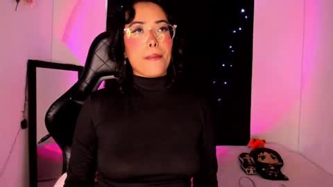 Willow                      Hours 12pm to 630pm Colombian time FRIDAY AND SUNDAY FREE DAYS online show from January 2025 09:09:01 PM