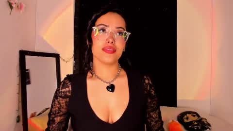 Willow                      Hours 12pm to 630pm Colombian time FRIDAY AND SUNDAY FREE DAYS online show from February 2025 08:17:02 PM