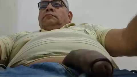 poli online show from April 2026 10:38:02 AM