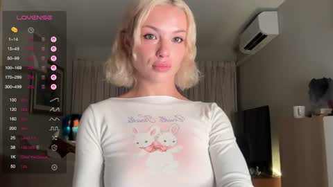 Snapshot of polino4ka69 chatting on June 2026 10:02:01 PM polino4ka69 online show from June 2026 10:02:01 PM