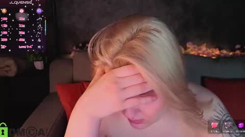 Snapshot of polly__mayer chatting on July 2026 07:23:02 AM Polly online show from July 2026 07:23:02 AM