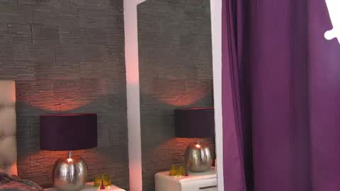 polly_curiouss online show from April 2026 05:30:01 PM