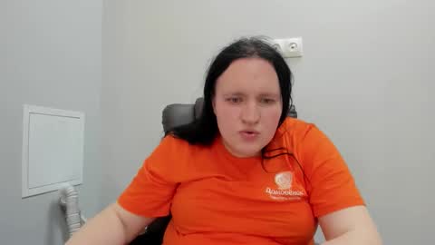 Snapshot of polly_hollyx chatting on May 2026 02:56:02 PM polly hollyx online show from May 2026 02:56:02 PM