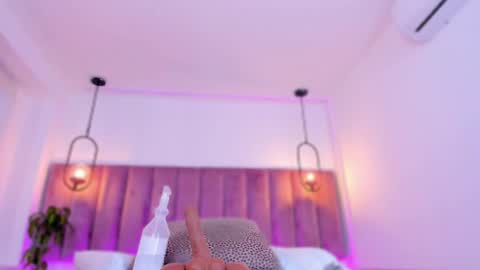 POLLY online show from April 2026 10:15:02 AM